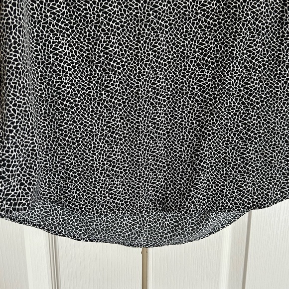 Chico’s mini animal Dritz’s short cap sleeve blouse size medium NEW - Picture 4 of 7